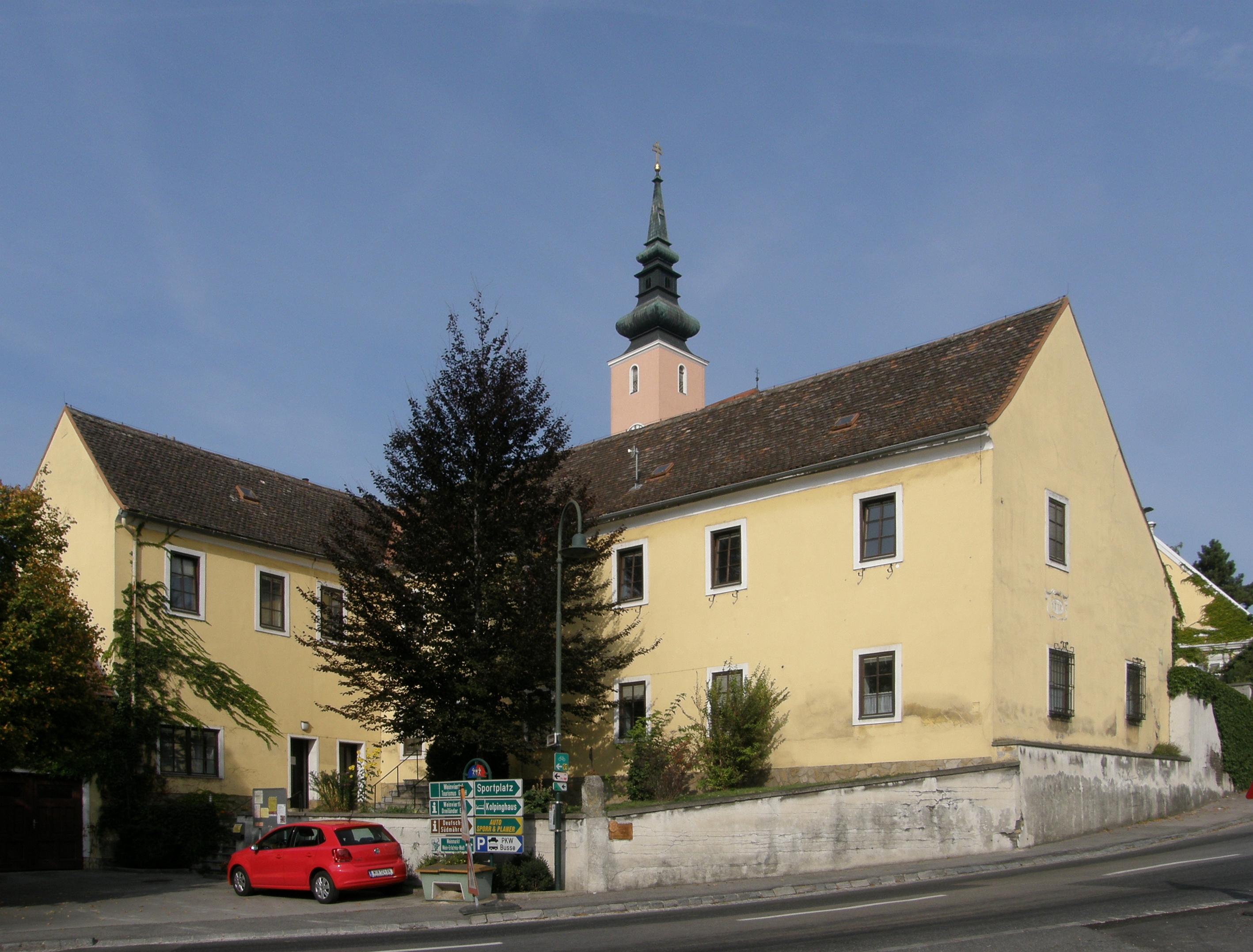 NOE Poysdorf Josefsplatz 10