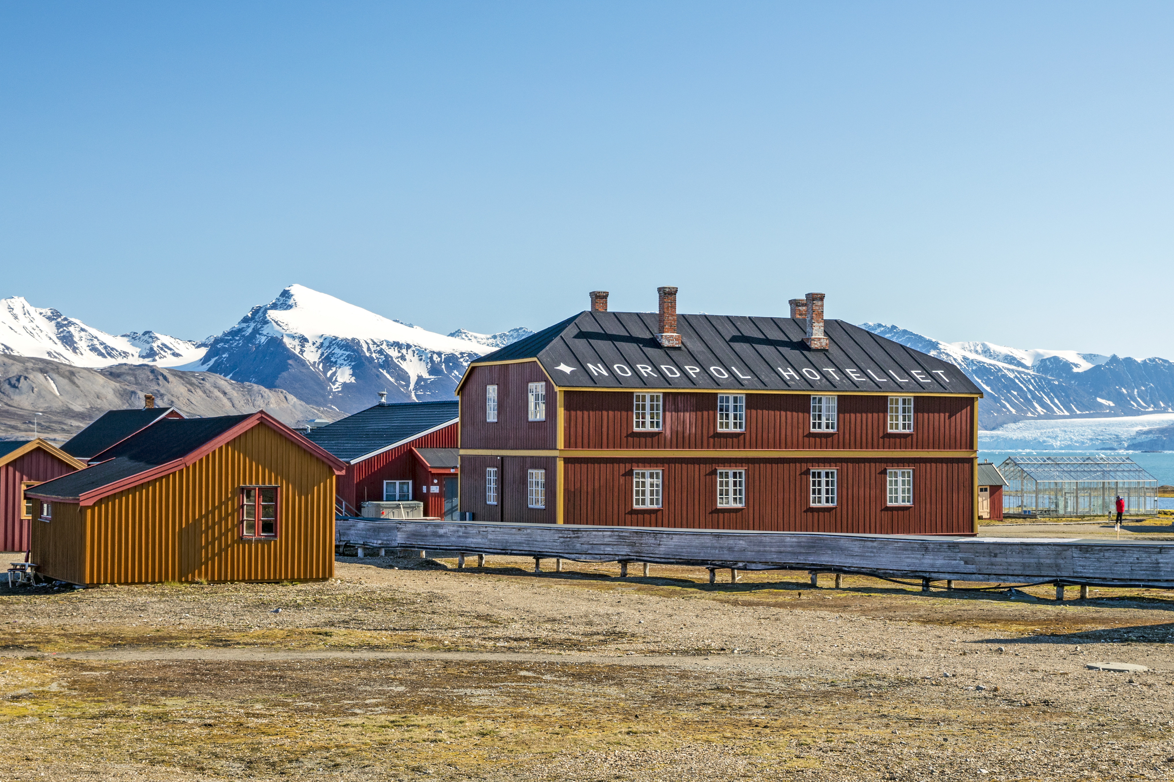 NOR-2016-Svalbard-Ny-Ålesund-North Pole Hotel (Nordpolhotellet) 02