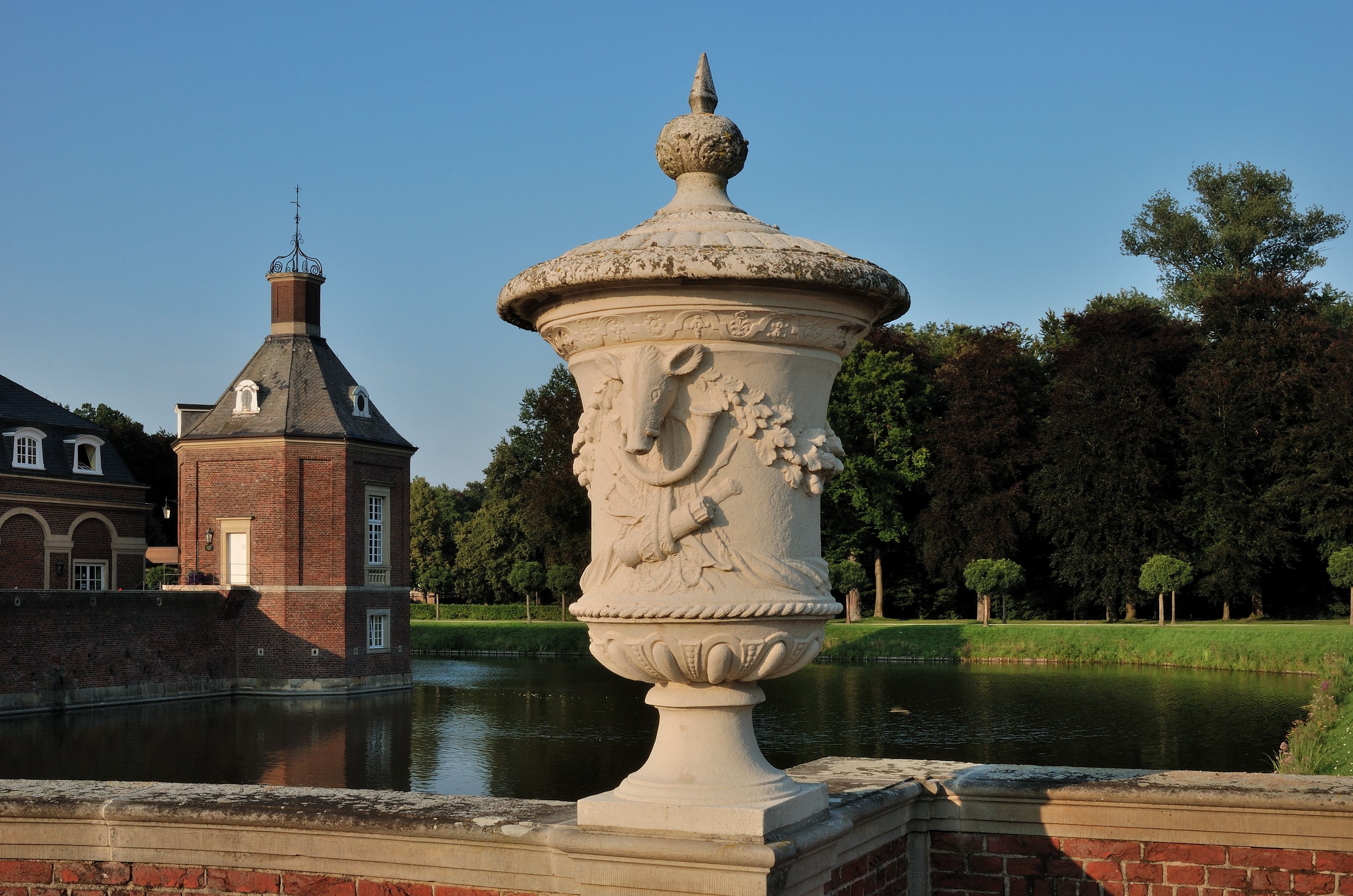 Nordkirchen-100814-16634-Schloss-Suedbruecke-cor