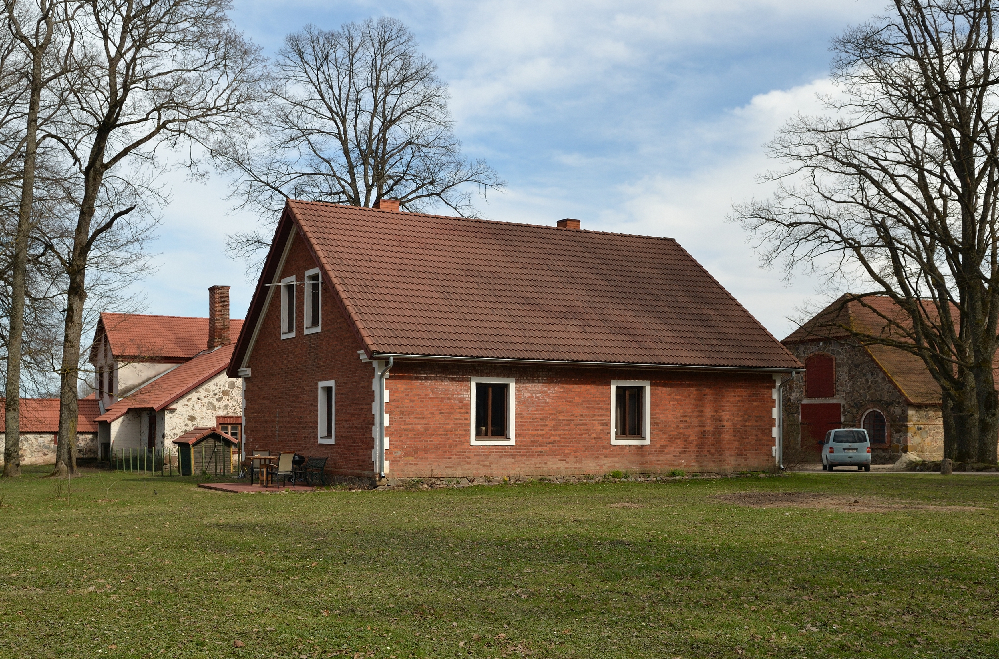 Olustvere mõisa meistrimaja