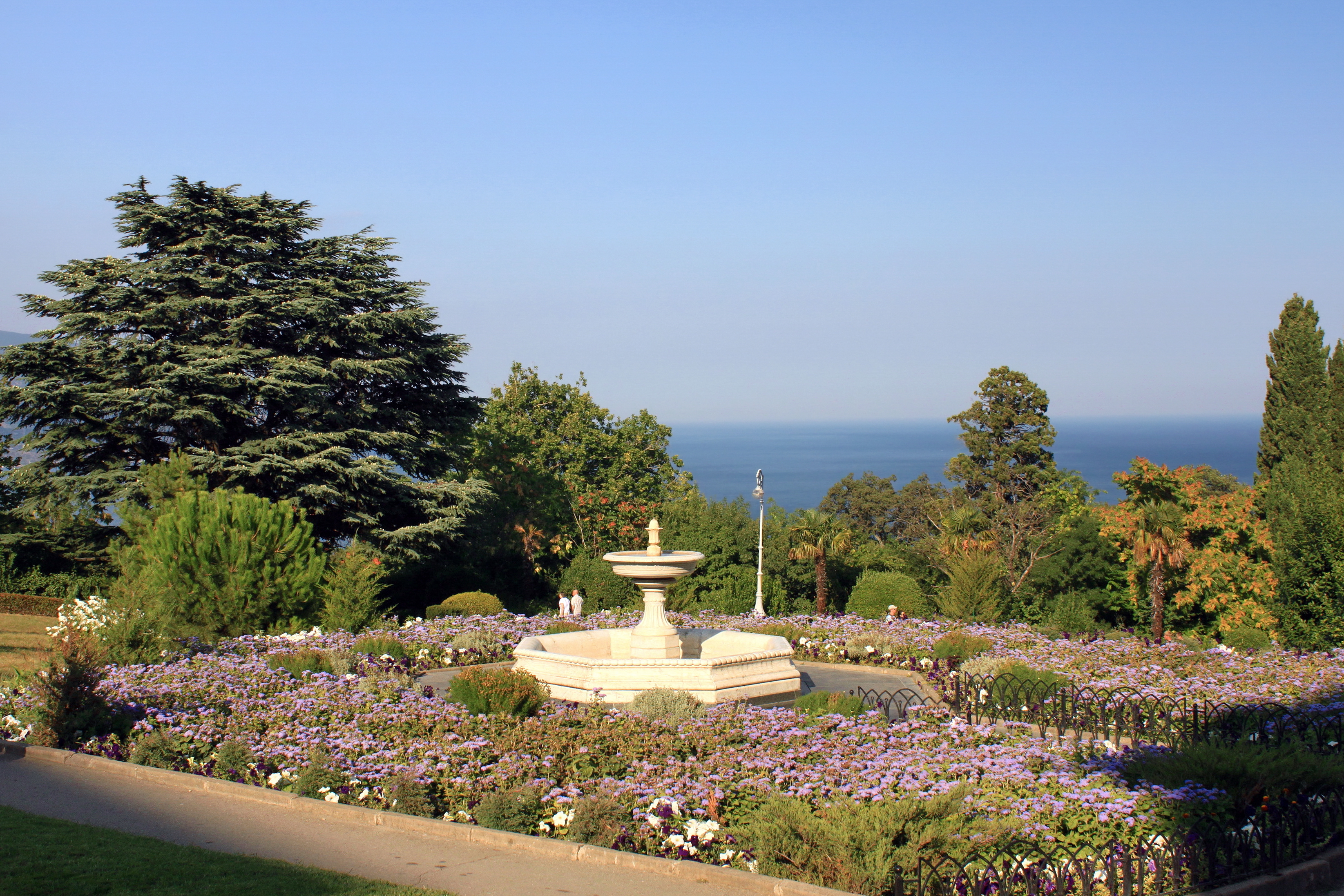 Park pałacowy w Liwadii 02