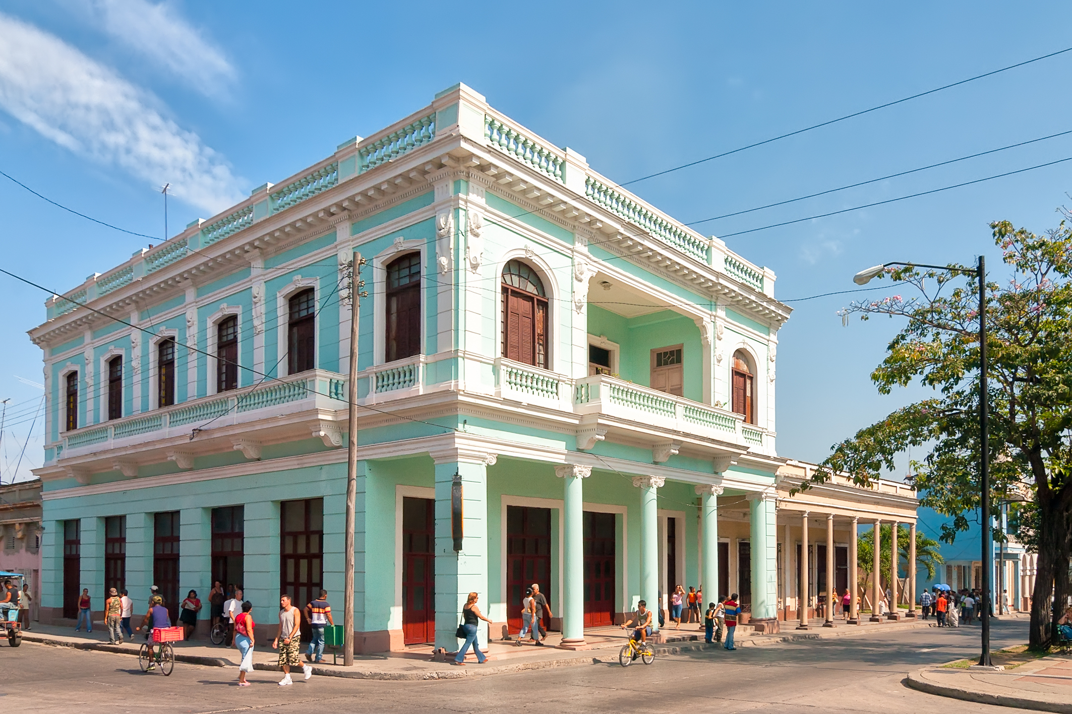 Paseo del prado building 1