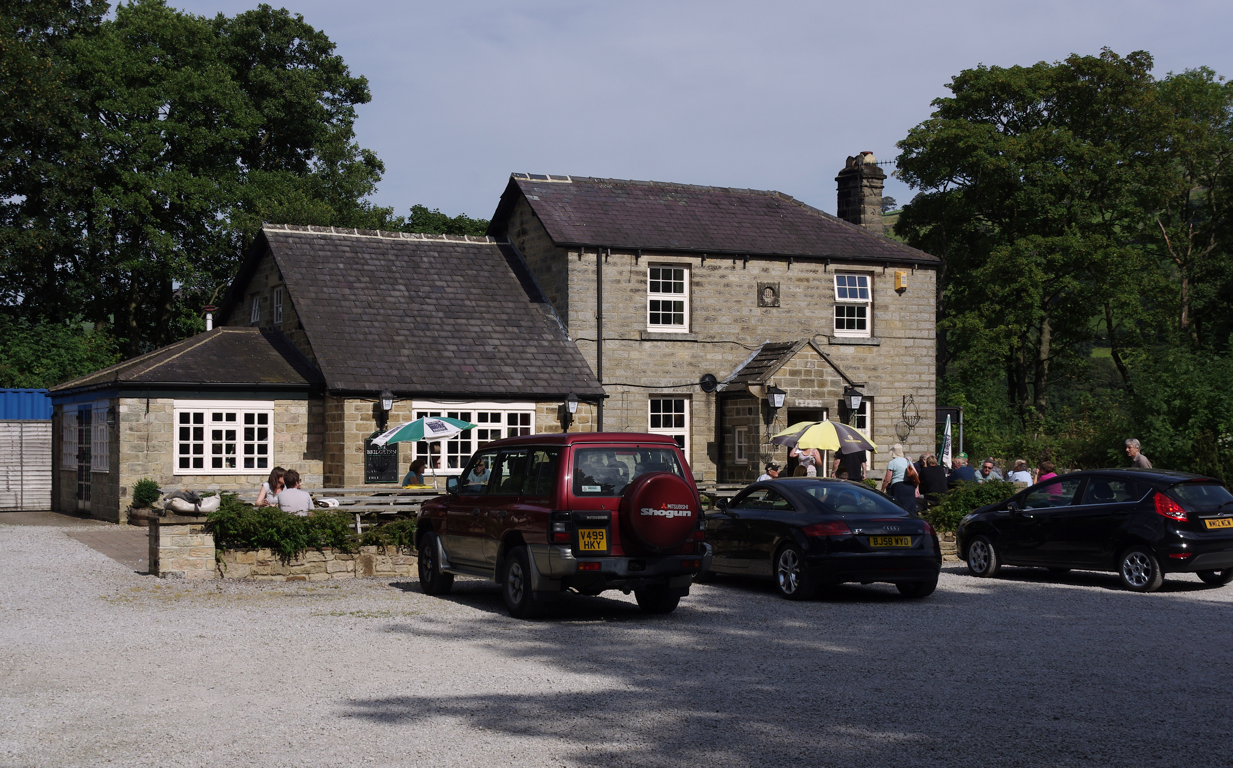 Pateley Bridge MMB 03 The Bridge Inn