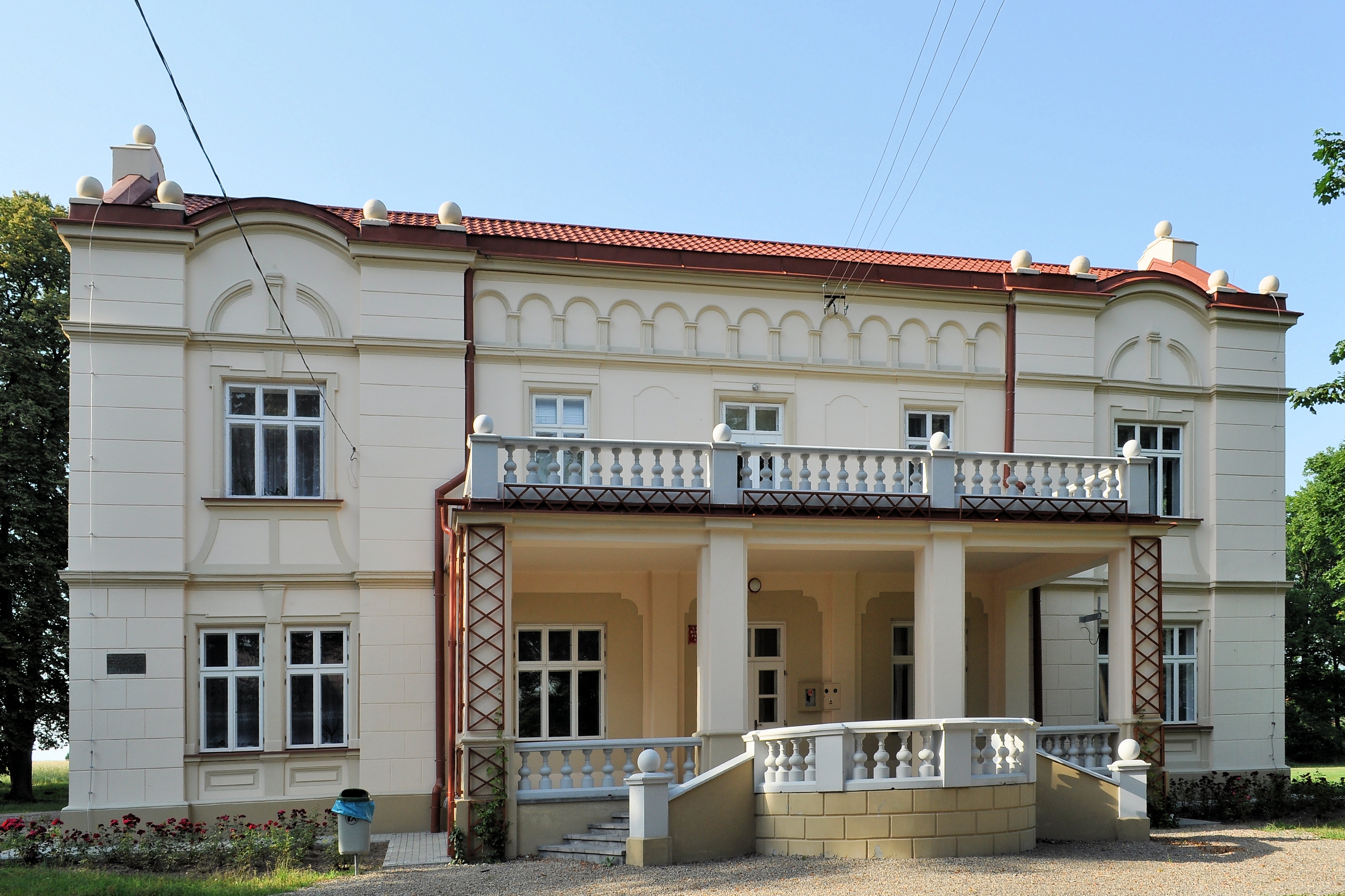 PL - Niwiska - dwór - 2012-07-01--17-44-19-01