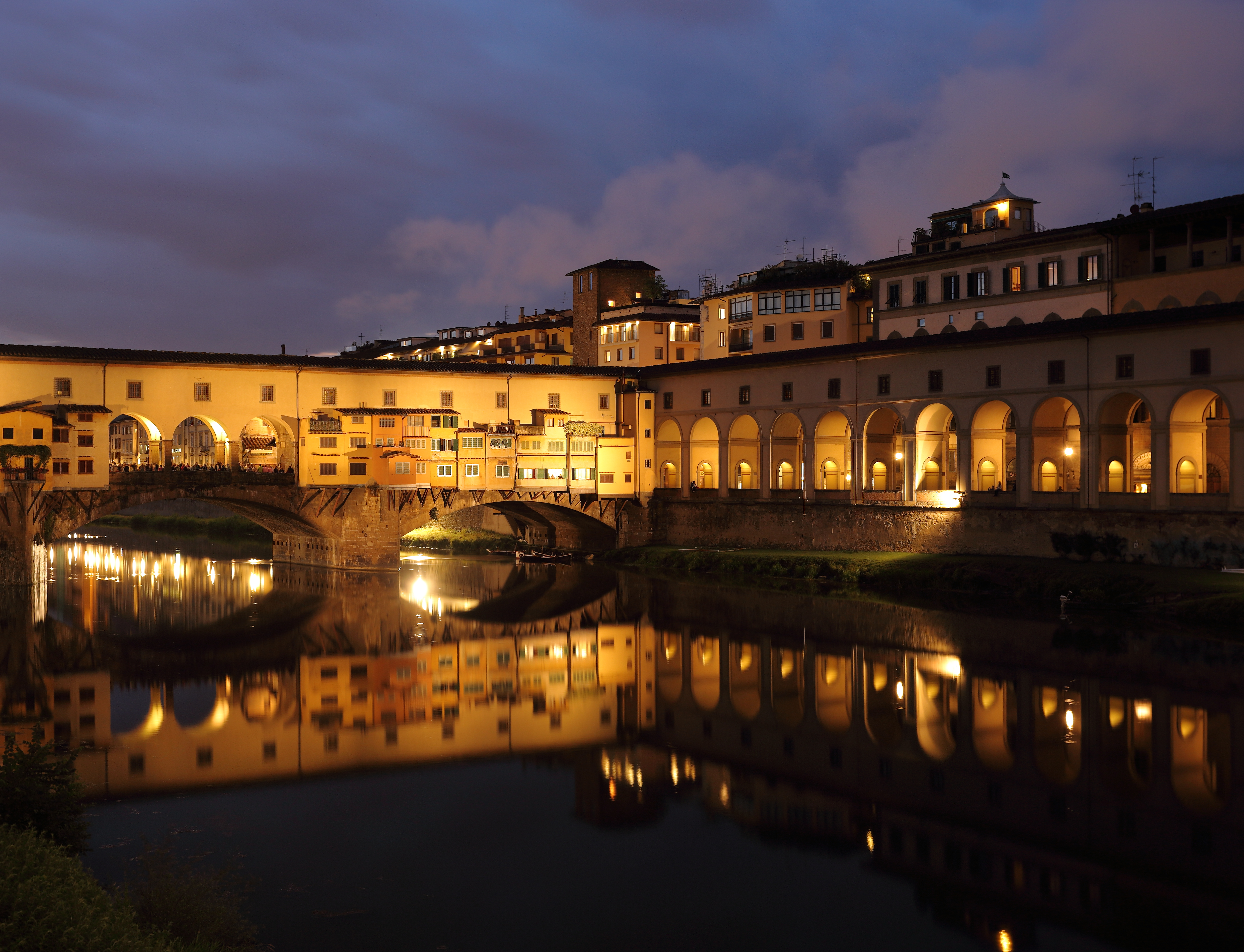 Ponte Vecchio at dusk 1