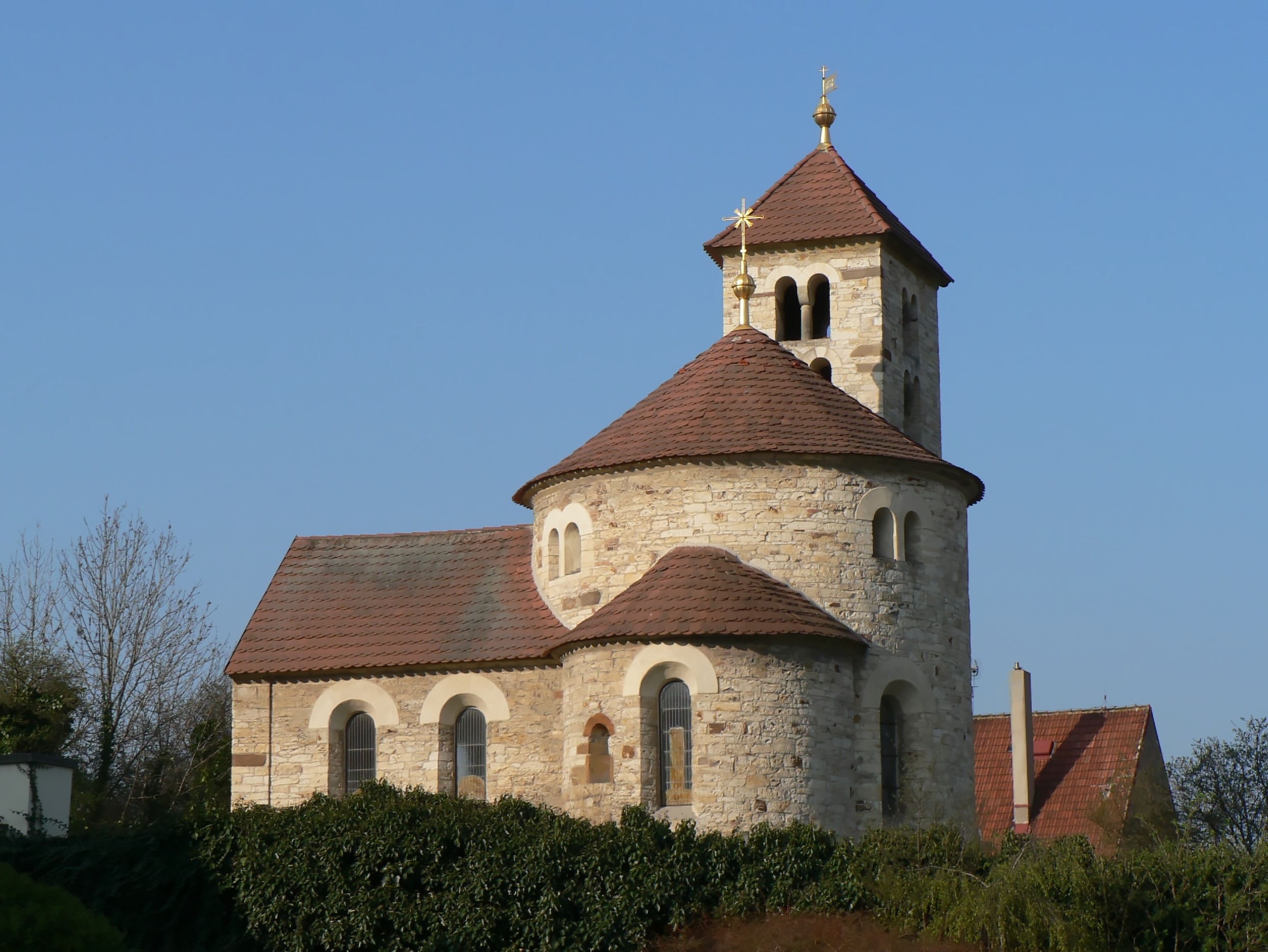 PredniKopaninaRotunda