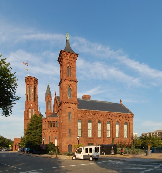 12072012 Smithsonian Building 01