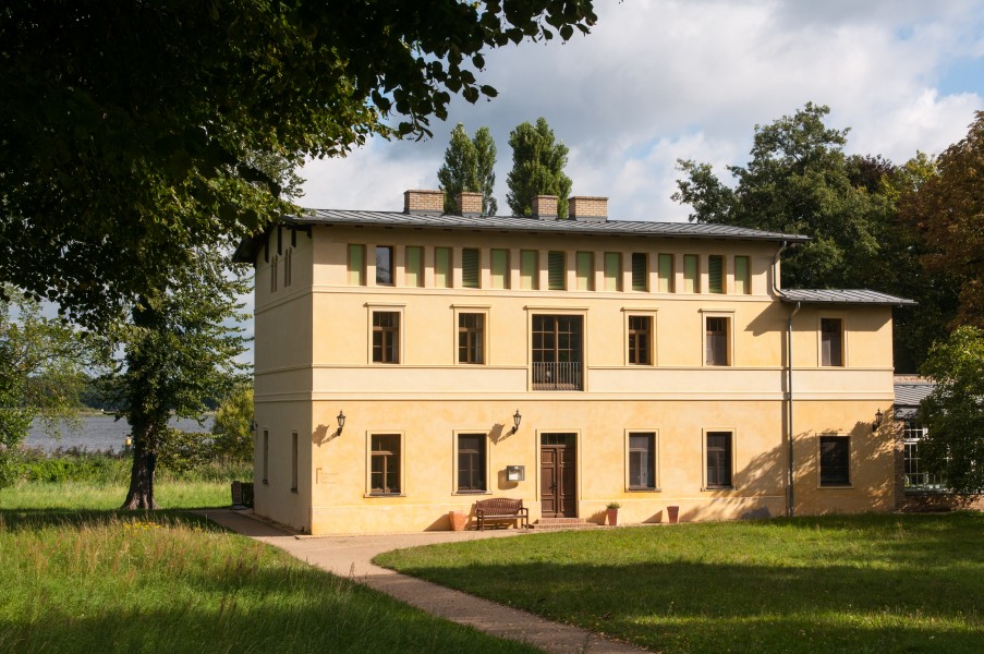 15-07-05-Schloß-Caputh-RalfR-N3S 1455