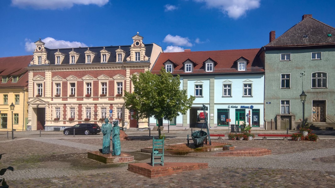 16-06-27-Angermünde Marktplatz RalfR-WP 20160627 16 05 07 Pro