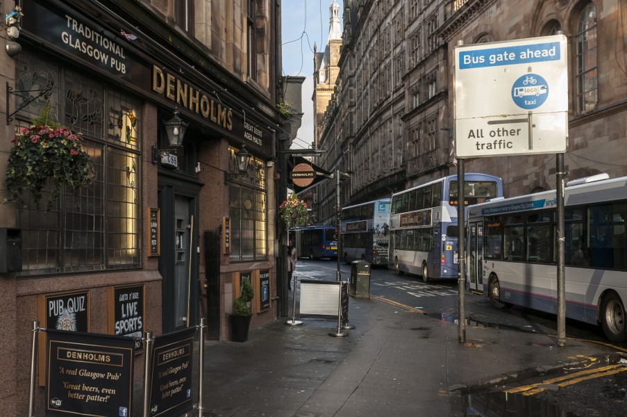 16-11-16-Glasgow street scene-RR2 7261