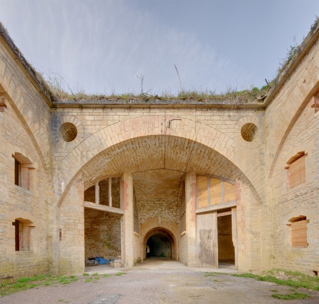 2011-04-03-fort-motte-giron-09
