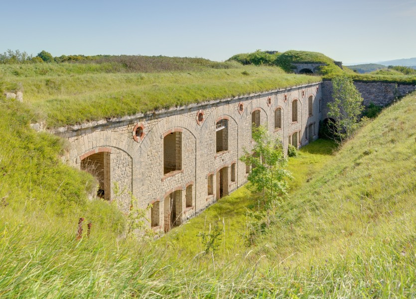 2011-09-03 10-11-49-fort-lomont