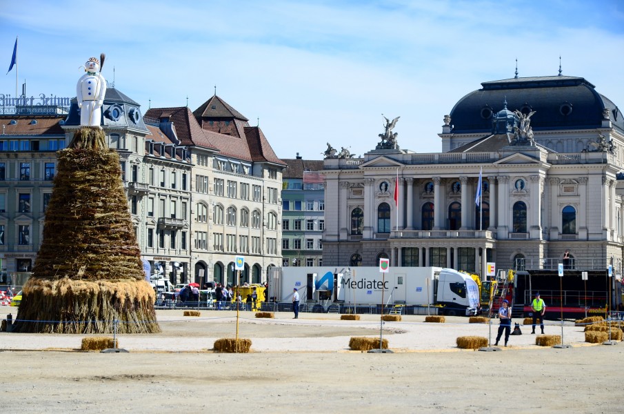 2013 Sechseläuten - Böögg - Opernhaus - Sechseläutenplatz 2013-04-15 15-23-13