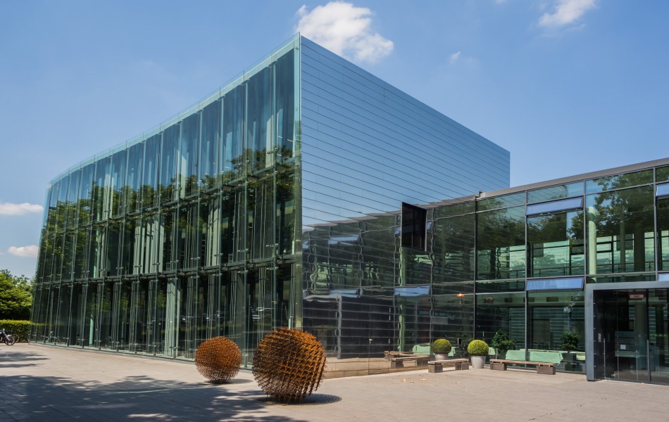 2014-07-02 Forschungszentrum caesar, Ludwig-Erhard-Allee 2, Bonn-Hochkreuz IMG 2111