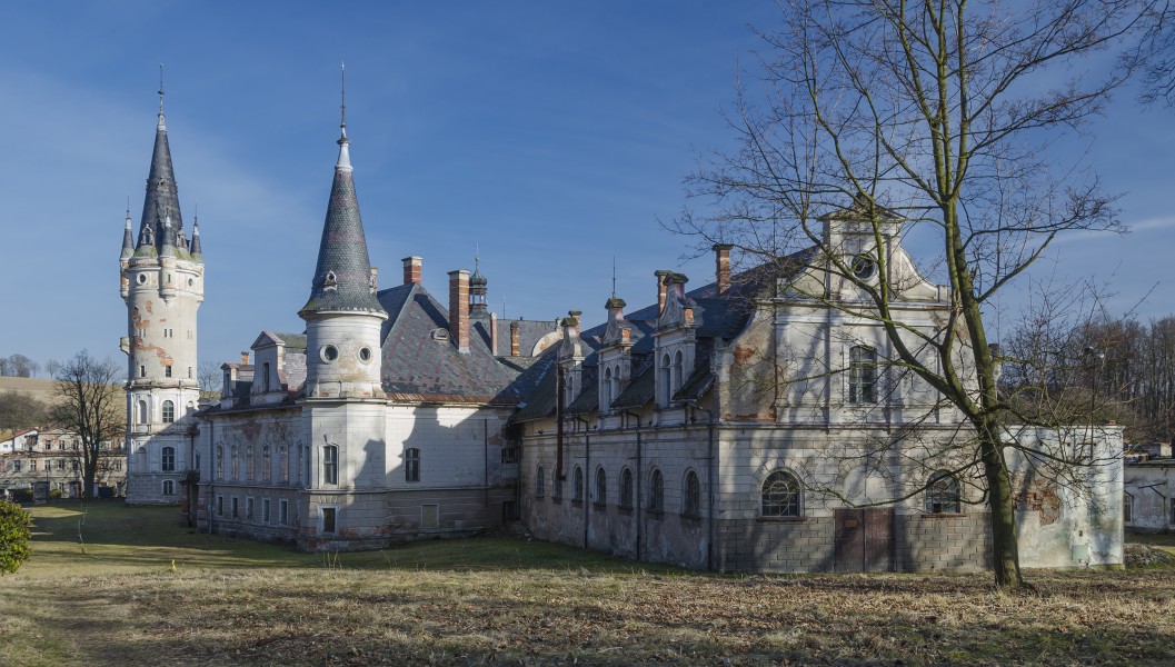 2014 Bożków, pałac 01