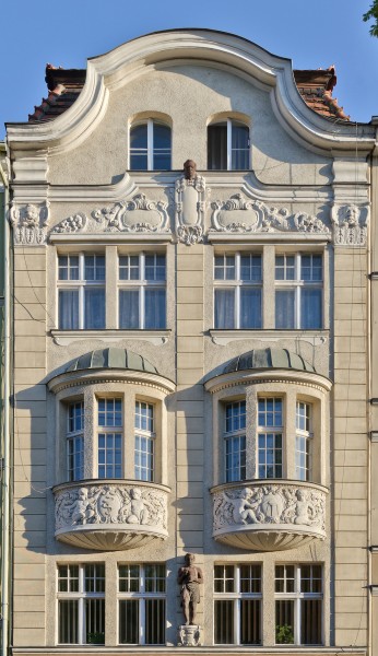 2014 Kłodzko, pl. Chrobrego 13 02