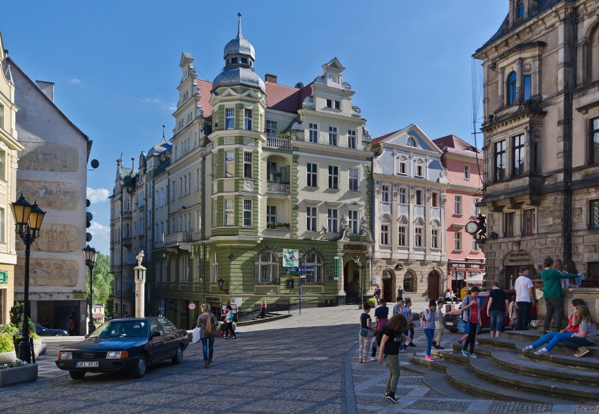 2014 Kłodzko, pl. Chrobrego 4 01