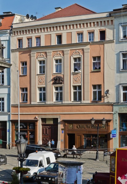 2014 Kłodzko, pl. Chrobrego 9 01