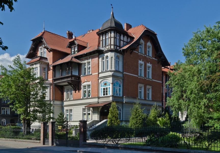 2014 Kłodzko, ul. Grunwadzka 4-6 02