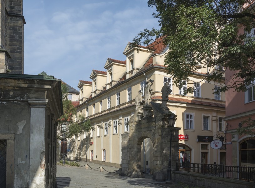 2014 Kłodzko, ul. Kościelna 6, 02