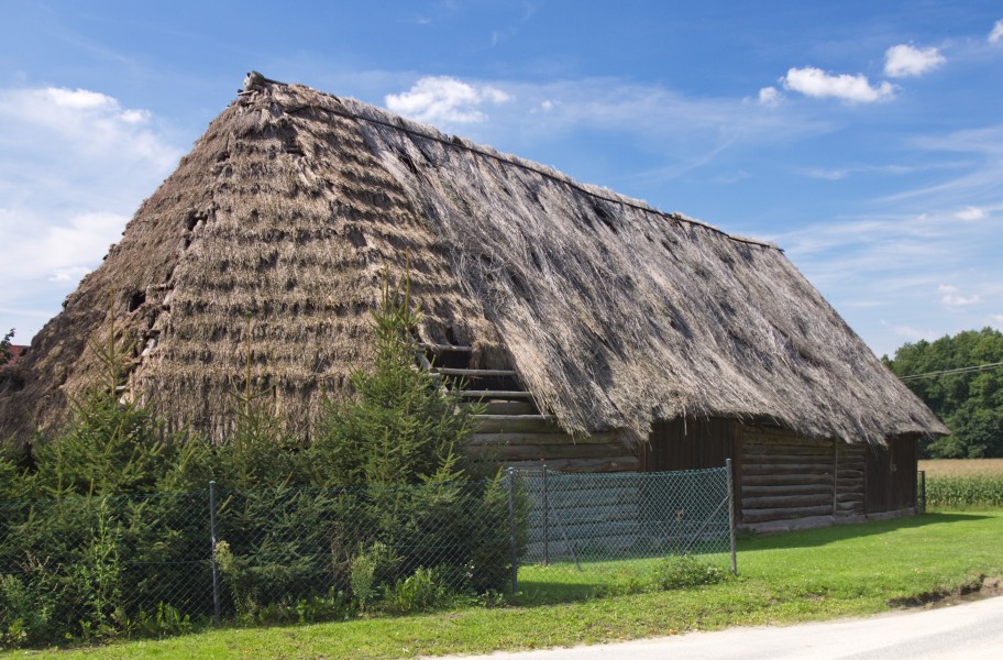 2014 Lutynia Dolna, Stodoła 03