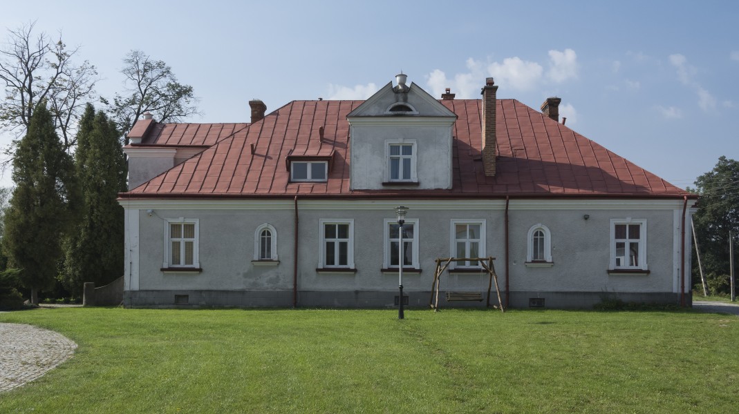 2014 Mielec, plebania 01