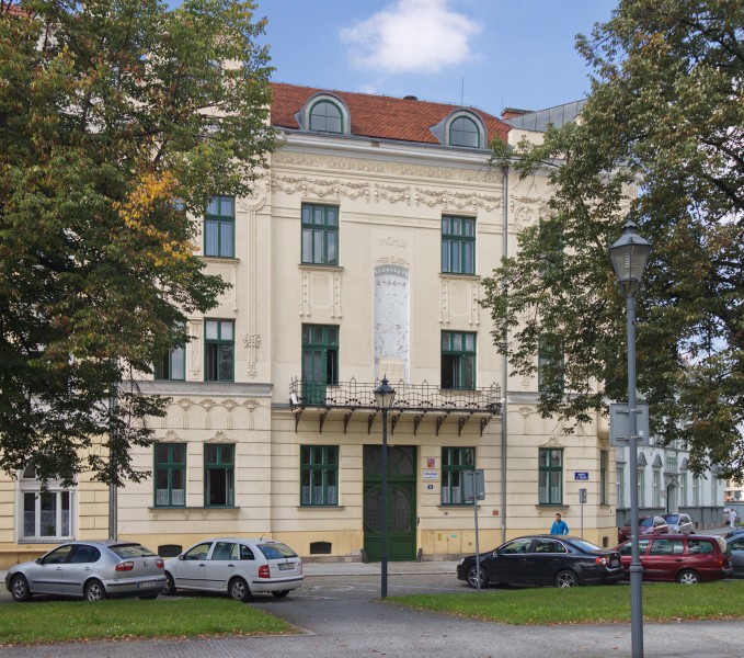 2014 Ostrawa, Kamienica, náměstí Svatopluka Čecha 4, 01