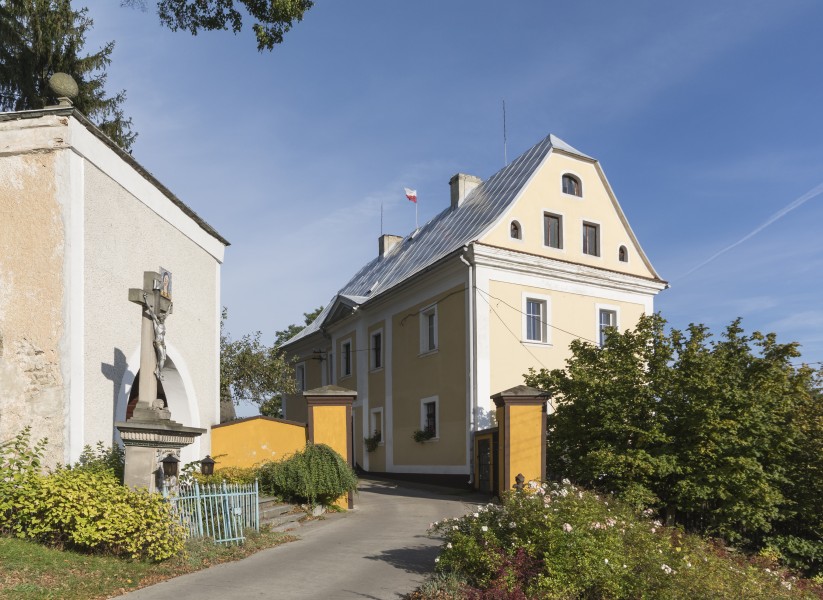 2014 Plebania w Starej Łomnicy, 01