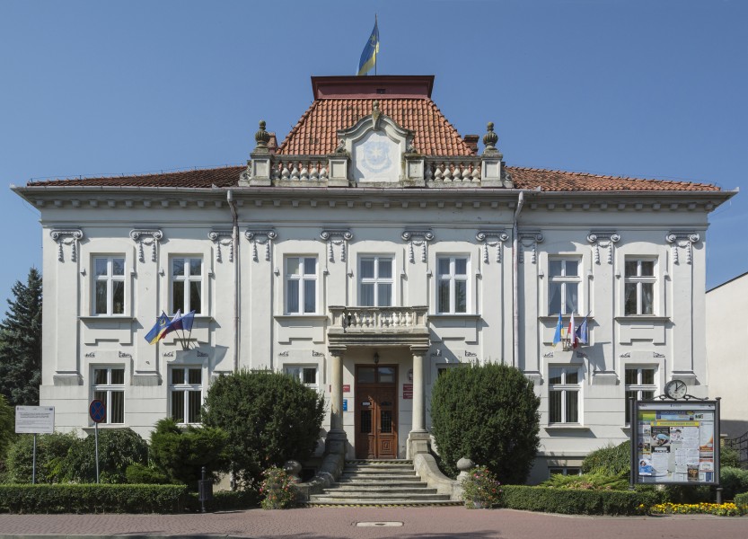 2014 Tarnobrzeg, ratusz 01