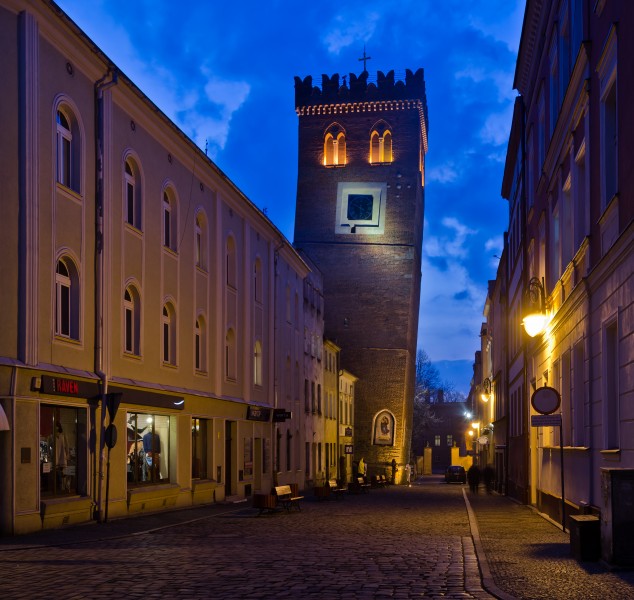 2014 Ząbkowice Śląskie, krzywa wieża 02