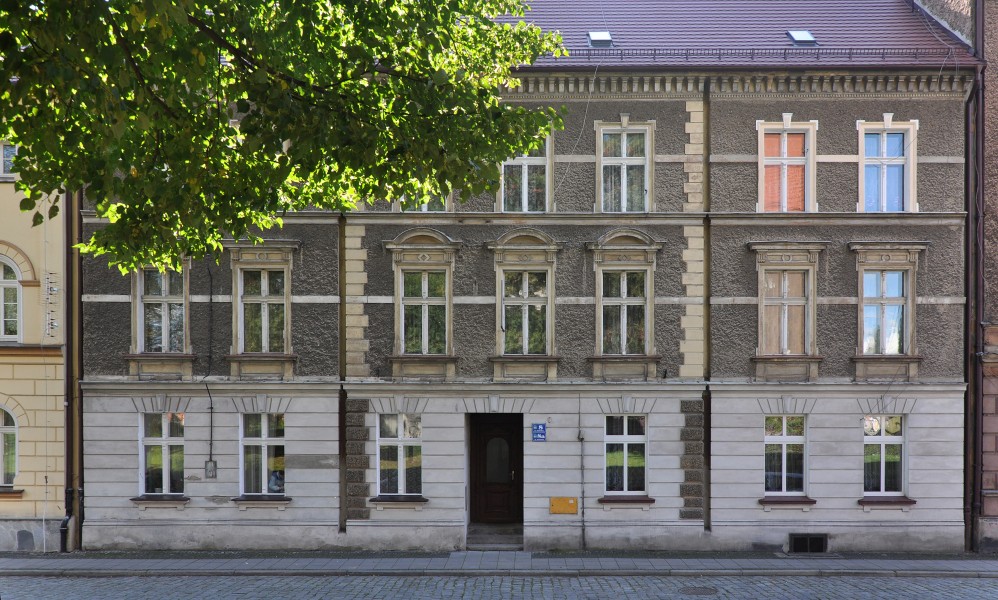 2014 Ziębice, ul. Kościelna 8 01
