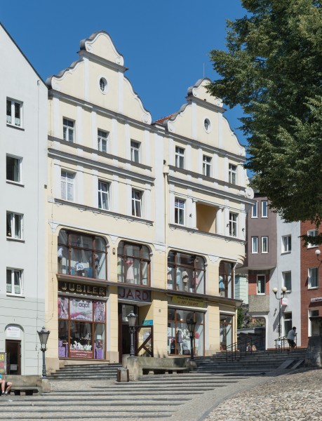 2015 Kłodzko, pl. Chrobrego 19 01