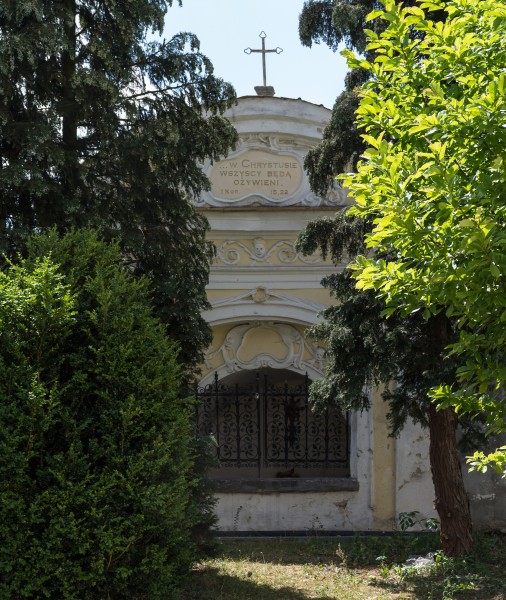 2015 Kaplica cmentarna w Gorzanowie 01