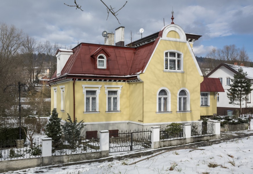 2015 Lądek-Zdrój, ul. Zamenhofa 5 02