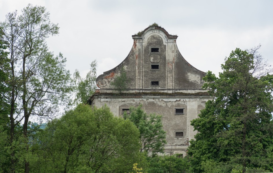2015 Spichrz w Trzebieszowicach 01