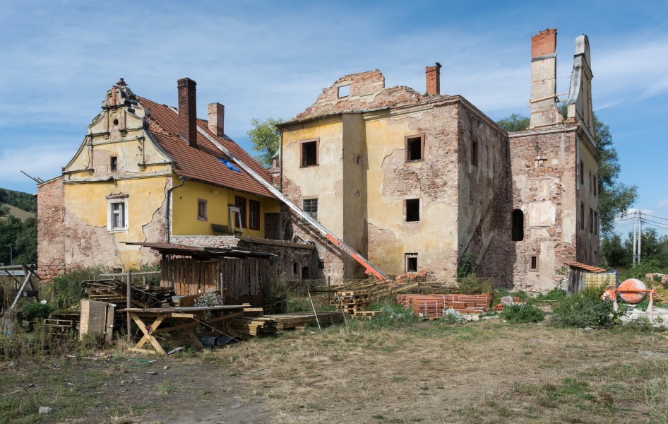 2015 Zamek Kapitanowo w Ścinawce Średniej 01