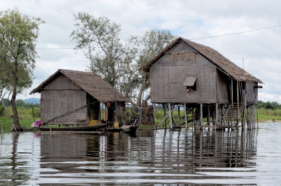 20160805 Domy na Jeziorze Inle 7746 DxO