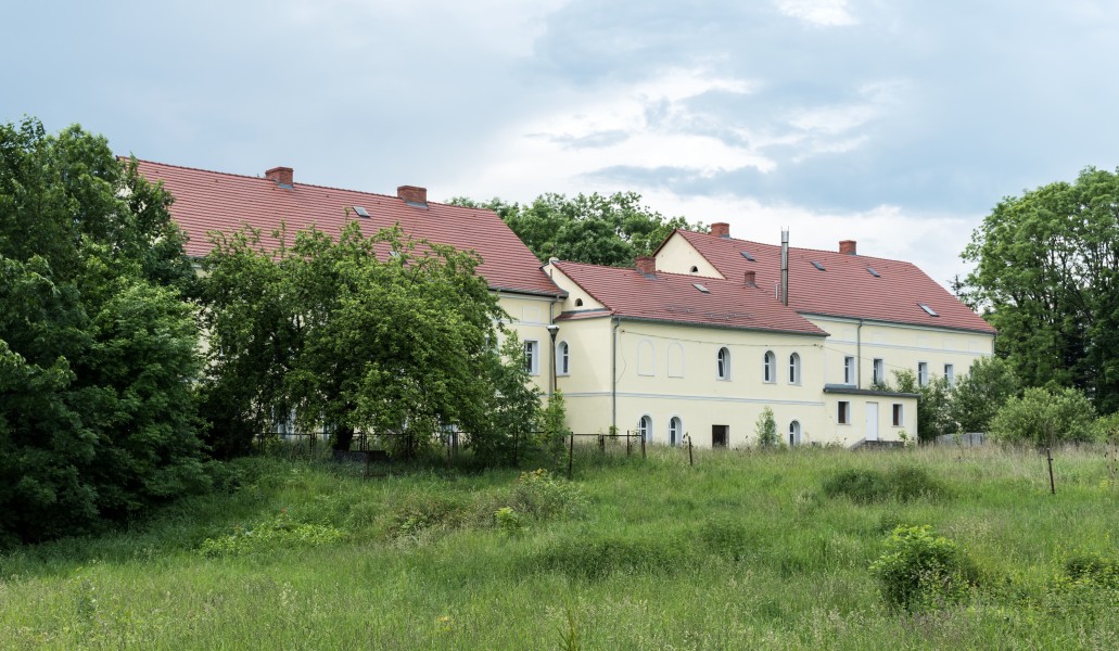 2016 Domaszków, ul. Międzyleska 18 01