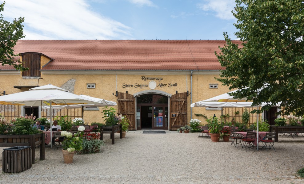 2016 Folwark w Łomnicy, stajnia 1
