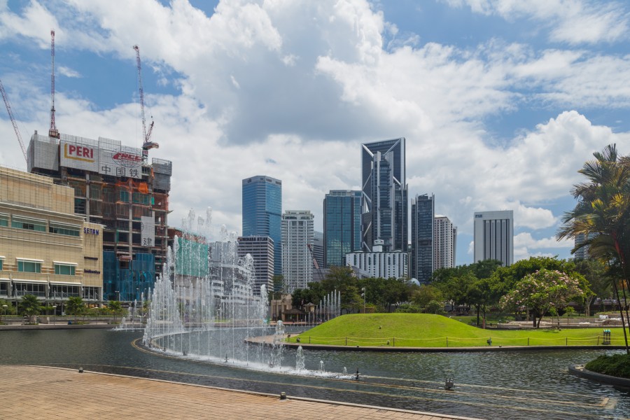 2016 Kuala Lumpur, Park KLCC, Fontanna na jeziorze Symphony (08)