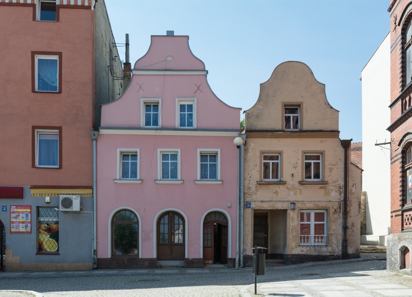 2016 Niemcza, pl. Rynek 25 01