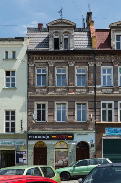 2016 Niemcza, pl. Rynek 31 01