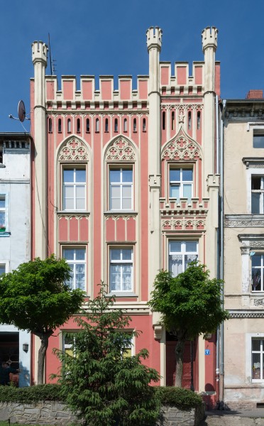 2016 Niemcza, pl. Rynek 5 01
