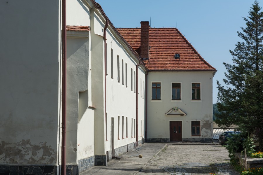 2016 Niemcza, ul. Królowej Jadwigi 6