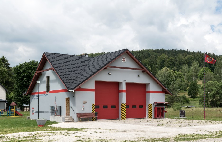 2016 Remiza OSP w Starym Gierałtowie 01