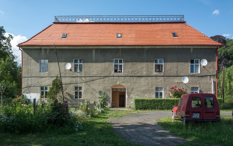 2016 Stolec, pierwsza oficyna 1