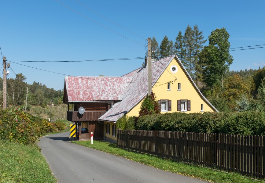 2017 Dom nr 13 w Wyszkach 1