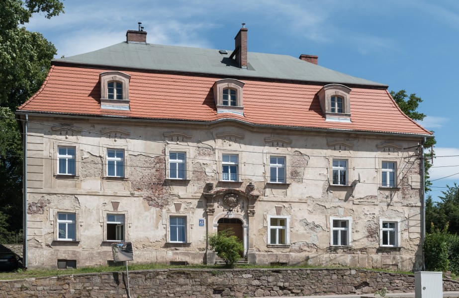 2017 Dom przy ul. Grunwaldzkiej 41 w Głuszycy 2