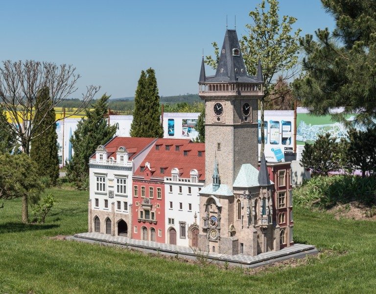 2017 Minieuroland w Kłodzku, ratusz staromiejski w Pradze