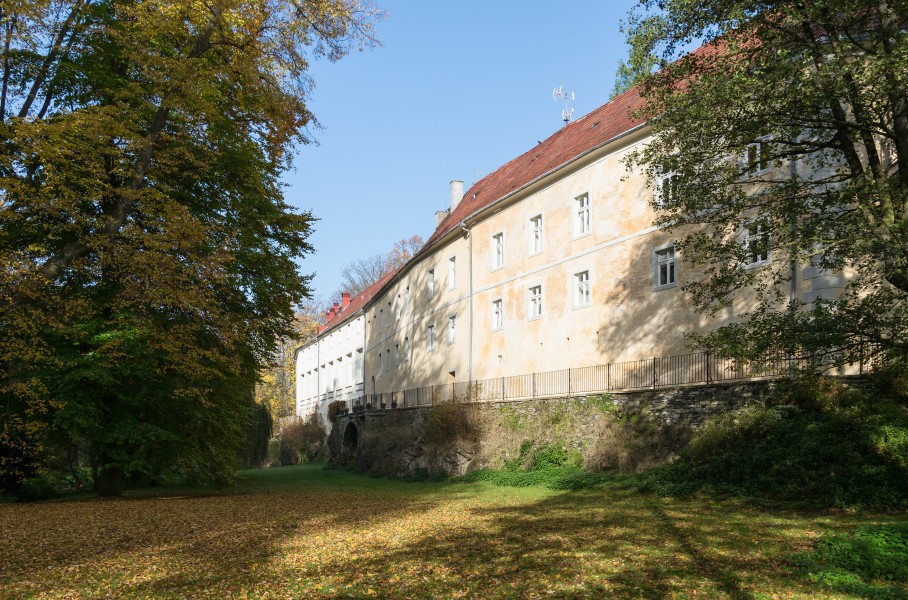 2017 Pałac w Trzebieszowicach 3
